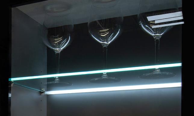 Glow Illuminated Glass Shelf Profile